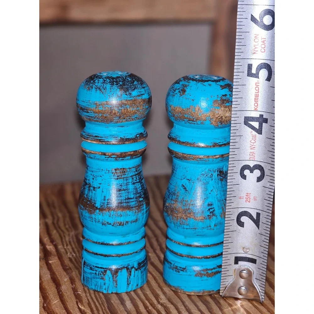 Vintage Wooden Salt Shaker Pepper Shaker Set  Wood 4